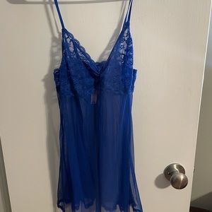 4 lingerie sets. New some with tags some without.